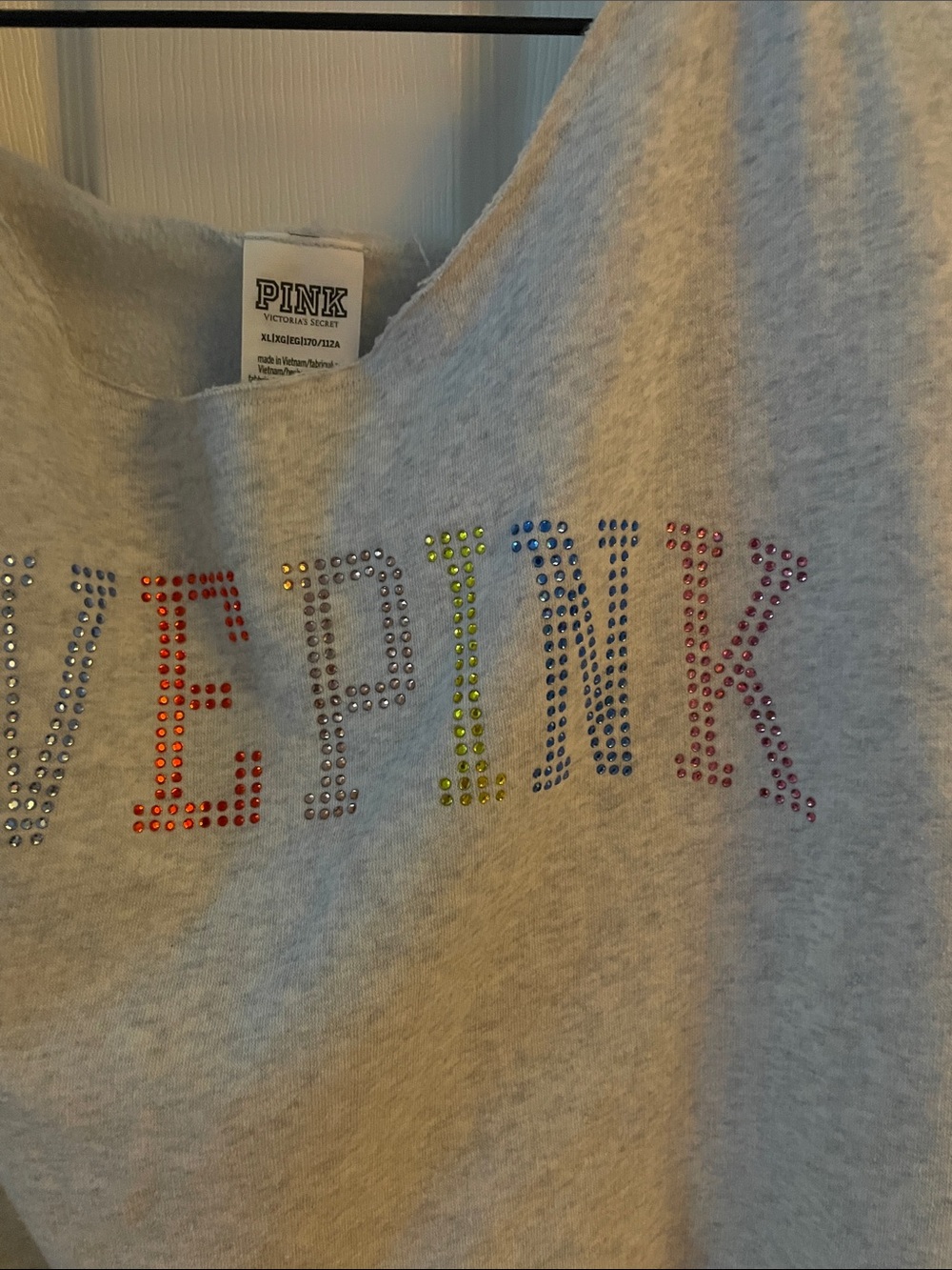 PINK Victoria's Secret Gray Sweatshirt with Multicolor Rhinestone 'LOVE PINK' XL - Picture 4 of 5